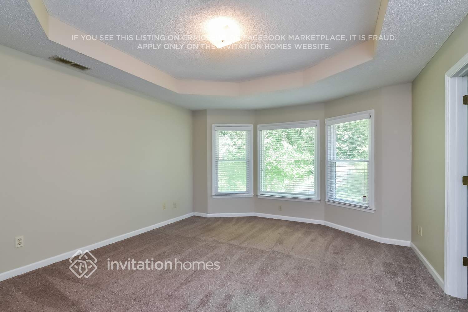 Building Photo - 5024 Logans Run