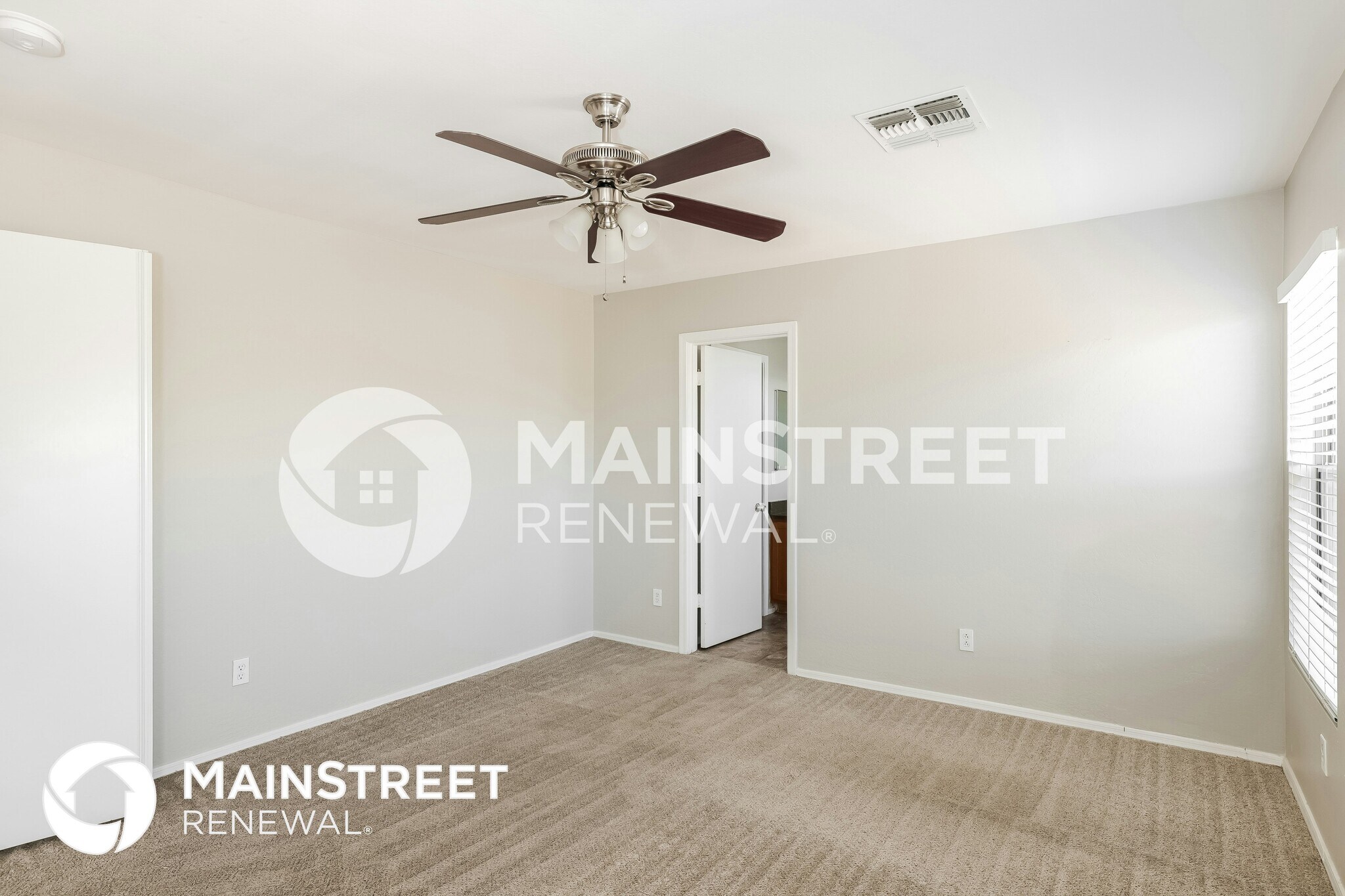 Building Photo - 12330 W Valentine Ave