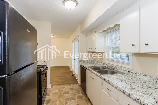 Building Photo - 1028 Thurmond St