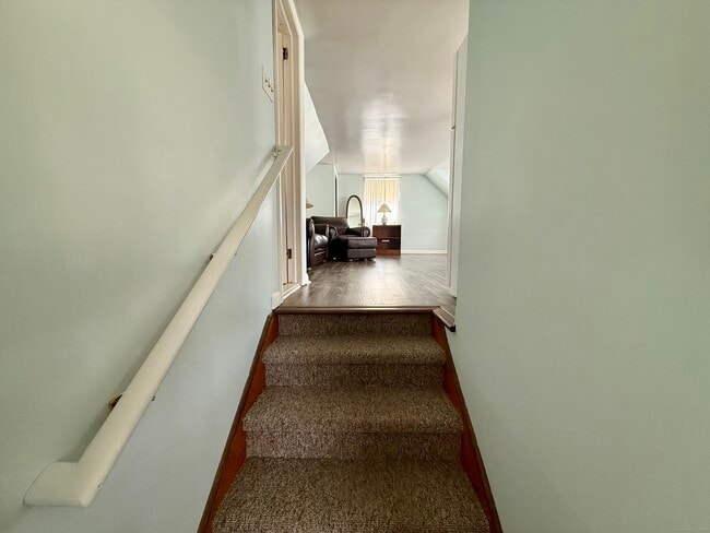 Building Photo - 176 Pocono Rd