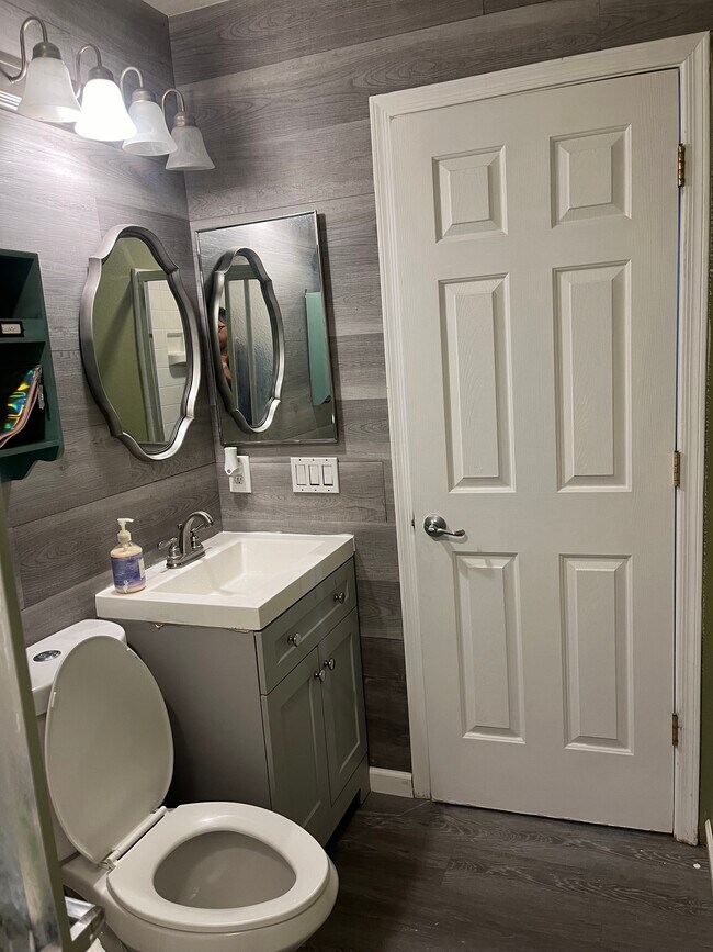 Building Photo - 13685 E Shadow Pines Ln