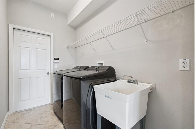 Building Photo - 4926 Rock Rose Loop