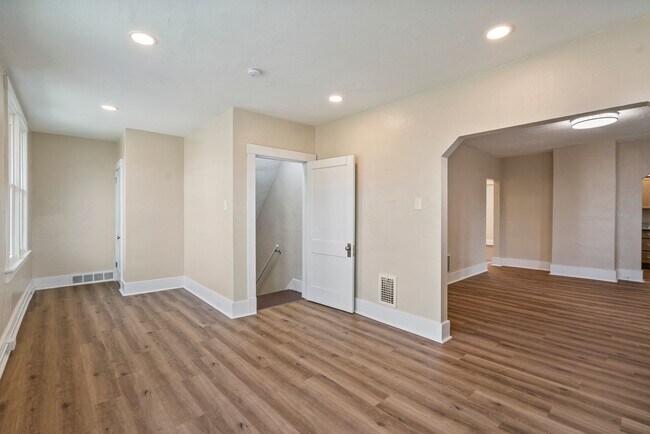 Building Photo - 1680 Potomac Ave