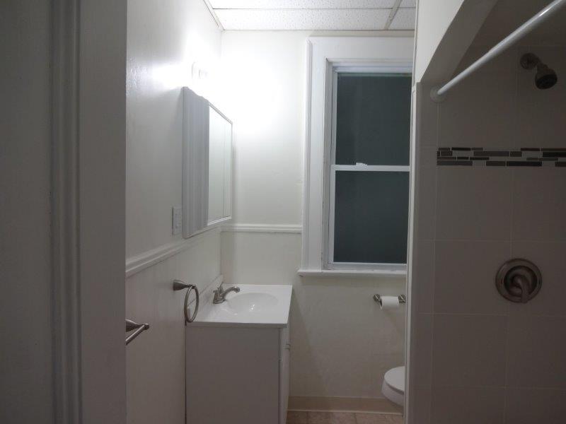 Building Photo - 1072 Ellicott St