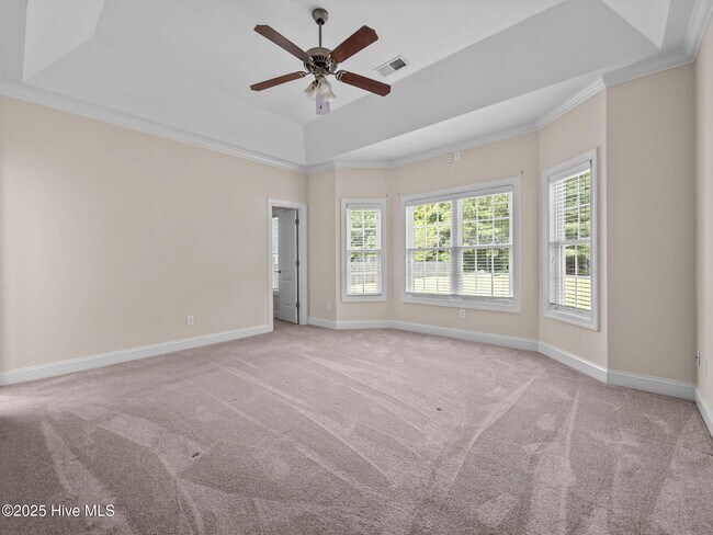 Building Photo - 541 Park Meadows Dr