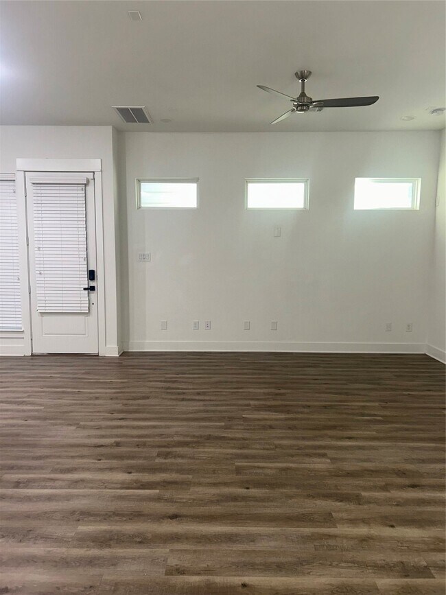 Building Photo - 4605 Lavatera St