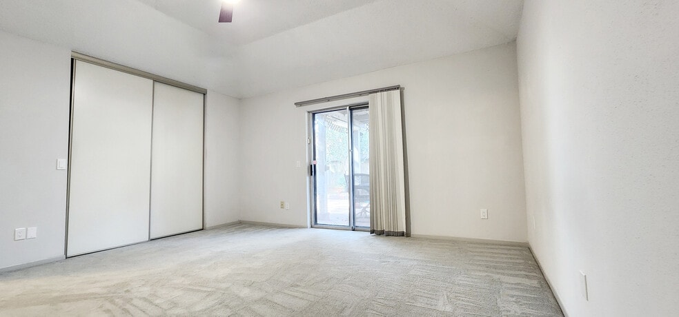 Master Bedroom with instant access to backyard - 4722 Rainbow Run