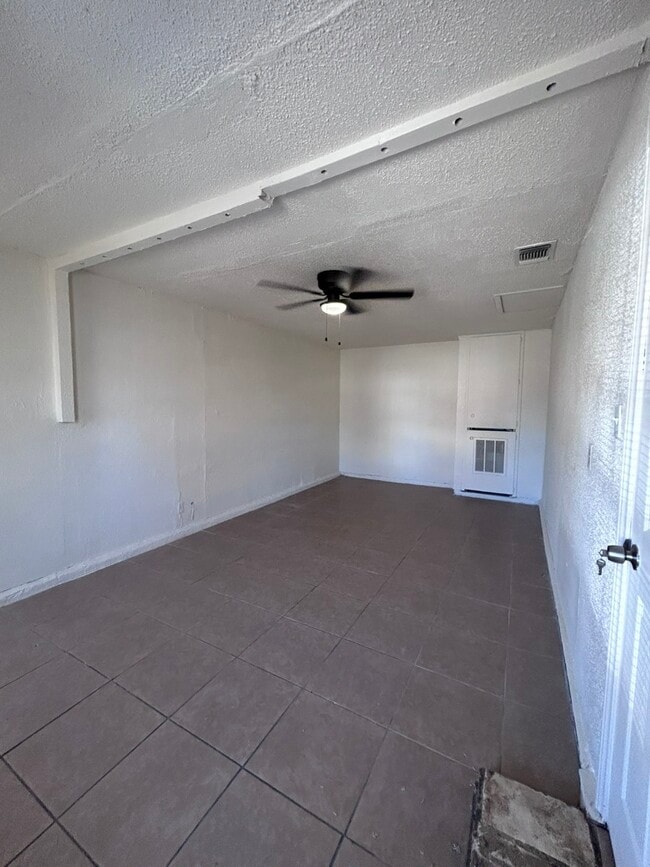 Building Photo - 4047 Indian Sunrise