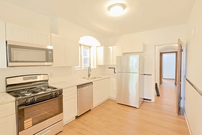 Building Photo - 3754 Dunnica Ave