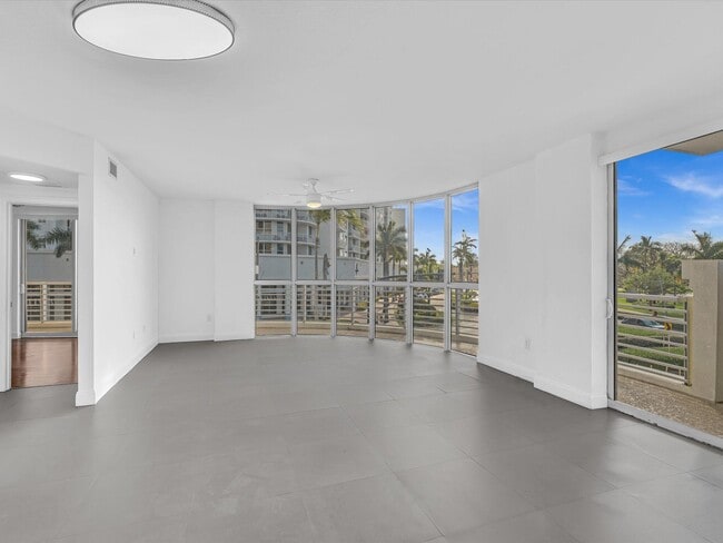 Building Photo - 1830 Radius Dr