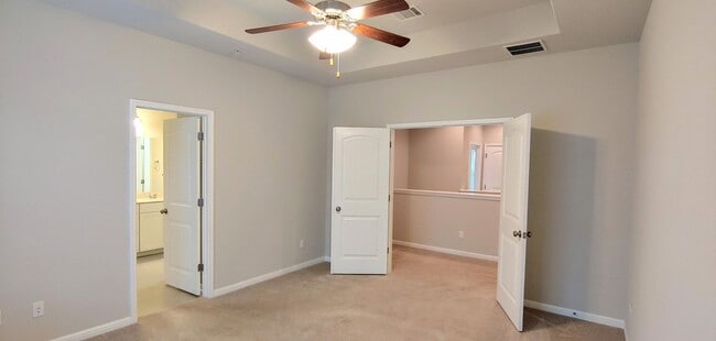 Building Photo - 7220 Wyoming Springs Dr