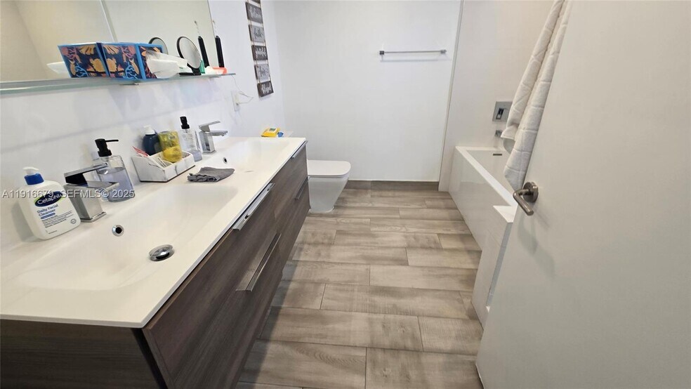 Building Photo - 1155 102nd St