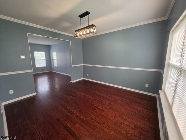 Building Photo - 36 Wexford Way