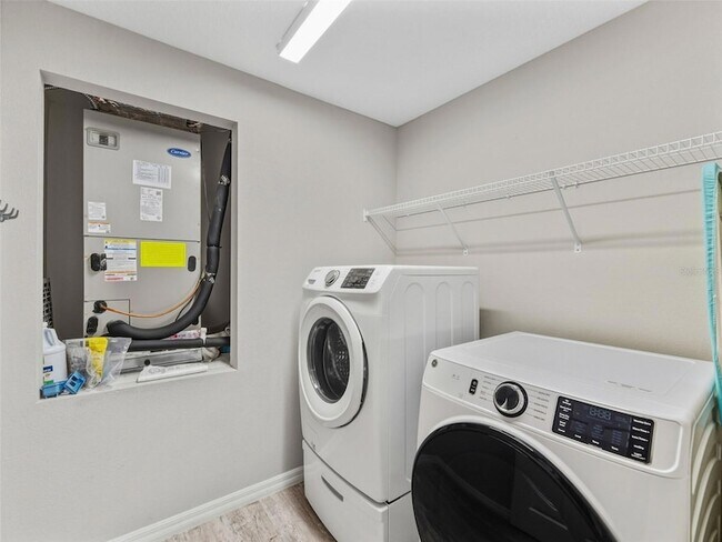 Building Photo - 12776 Tannencrest Dr