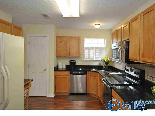Building Photo - 115 Bambi Ln