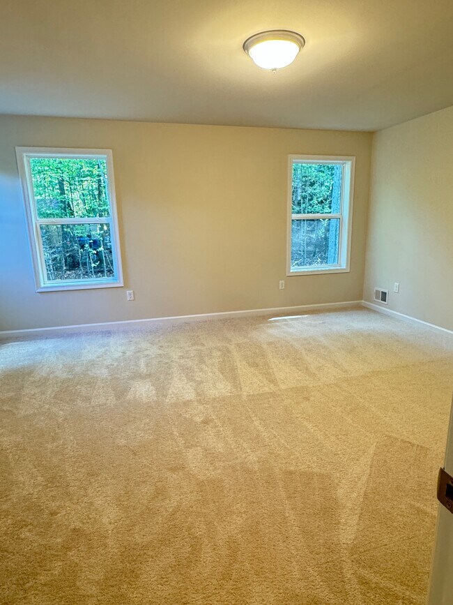 Building Photo - 3109 Fairfax Terrace
