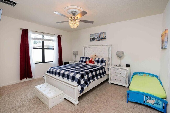 Building Photo - 5322 Delight Dr