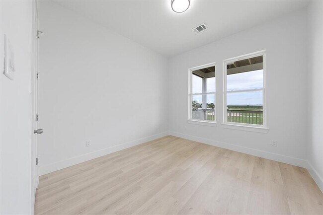 Building Photo - 25206 Sausalito Dr