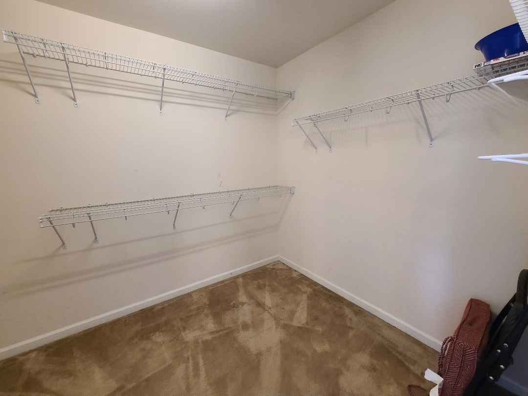 Building Photo - Room in House on Snowy Egret Ct