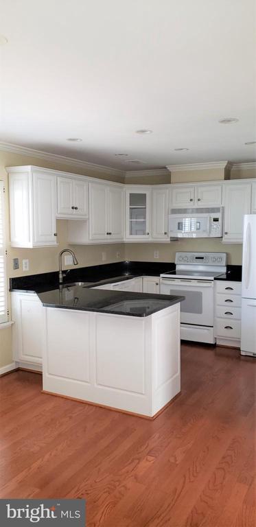 Building Photo - 1691 Westwind Way