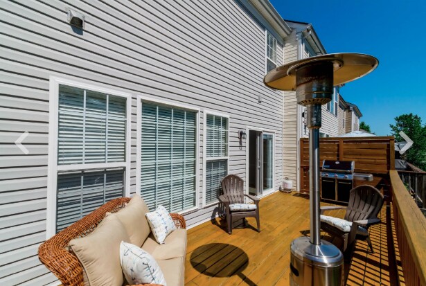 Private deck - 217 Brushy Creek Ln
