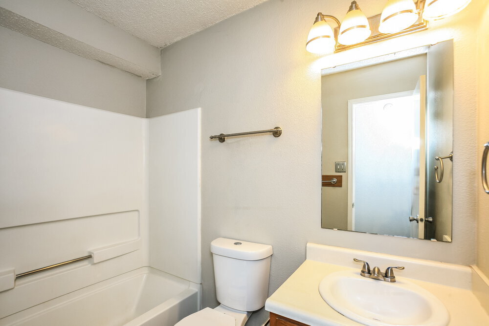 Building Photo - 14428 Black Farm Dr