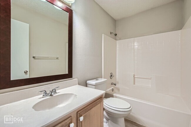 Building Photo - 1395 Stewart Dr