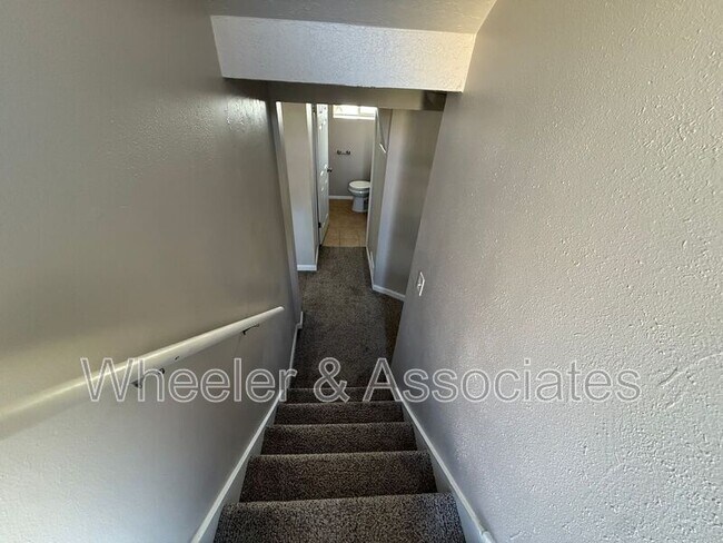 Building Photo - 2587 N 1450 E