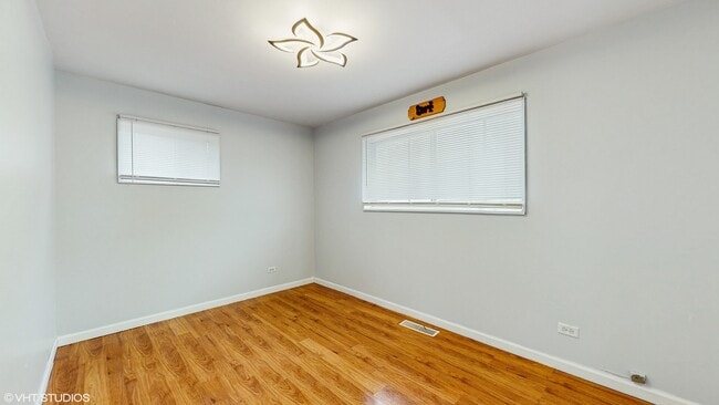 Building Photo - 1317 Mackinaw Ave