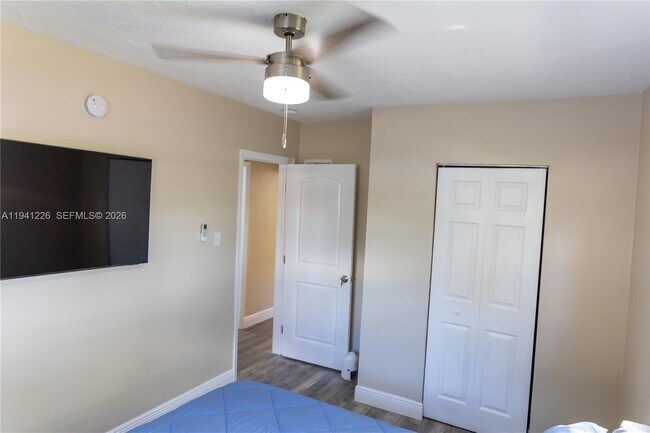 Building Photo - 250 NW 14th Way