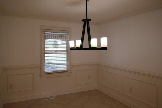 Building Photo - 1292 Monfort Rd