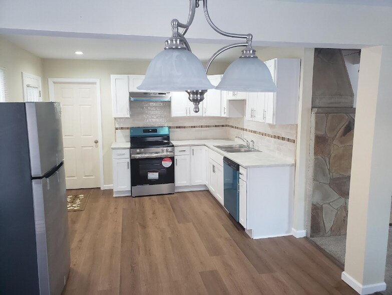 Building Photo - 23 Budd Ave