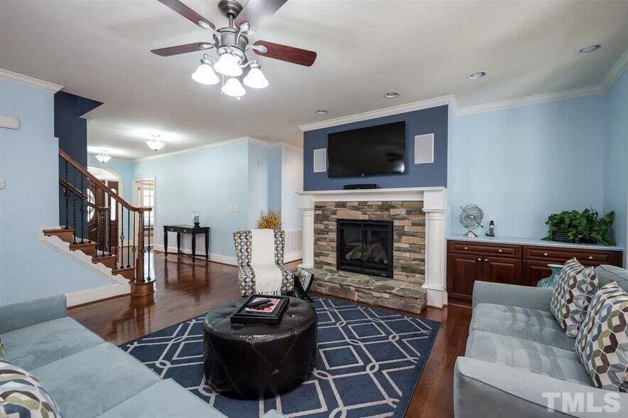 Building Photo - Room in House on Raven Wood Dr