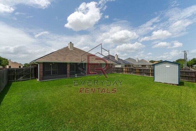 Building Photo - Beautifully renovated 5 Bedroom Home in Harker Heights!