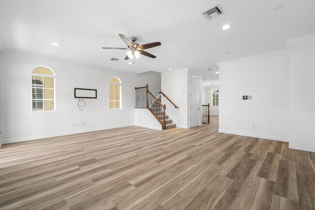 Building Photo - 824 Virginia Gardens Dr