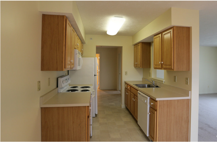 Kitchen - New Country Village Apartments