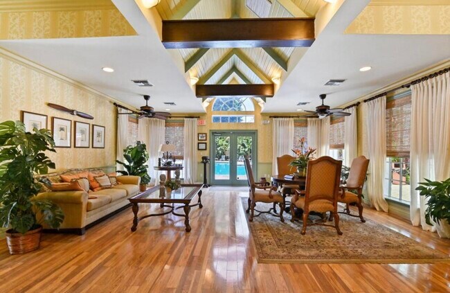 Building Photo - 1055 Crystal Way