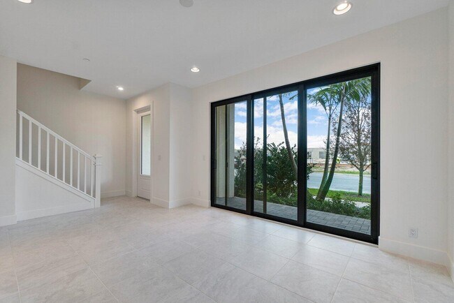 Building Photo - 5320 Sagan Ln