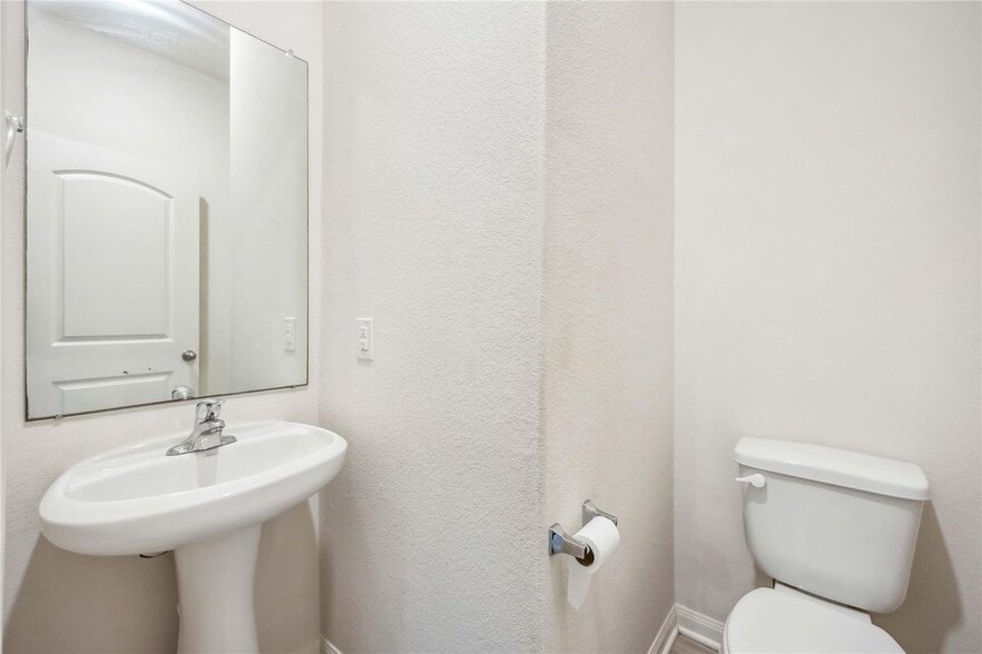 Building Photo - 425 Elaine Vly Dr