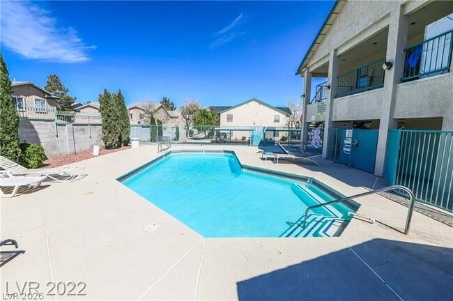 Building Photo - 5151 S Lindell Rd