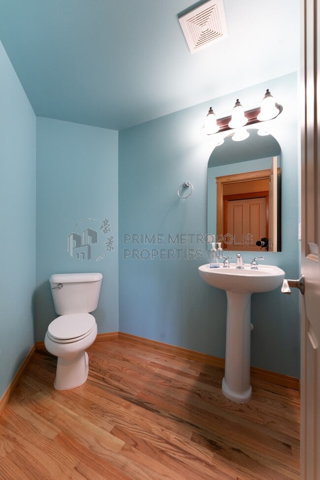 Building Photo - 20322 10th Ave W