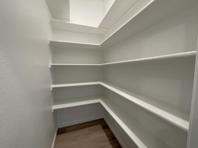 Building Photo - 6270 Shasta Creek Rd