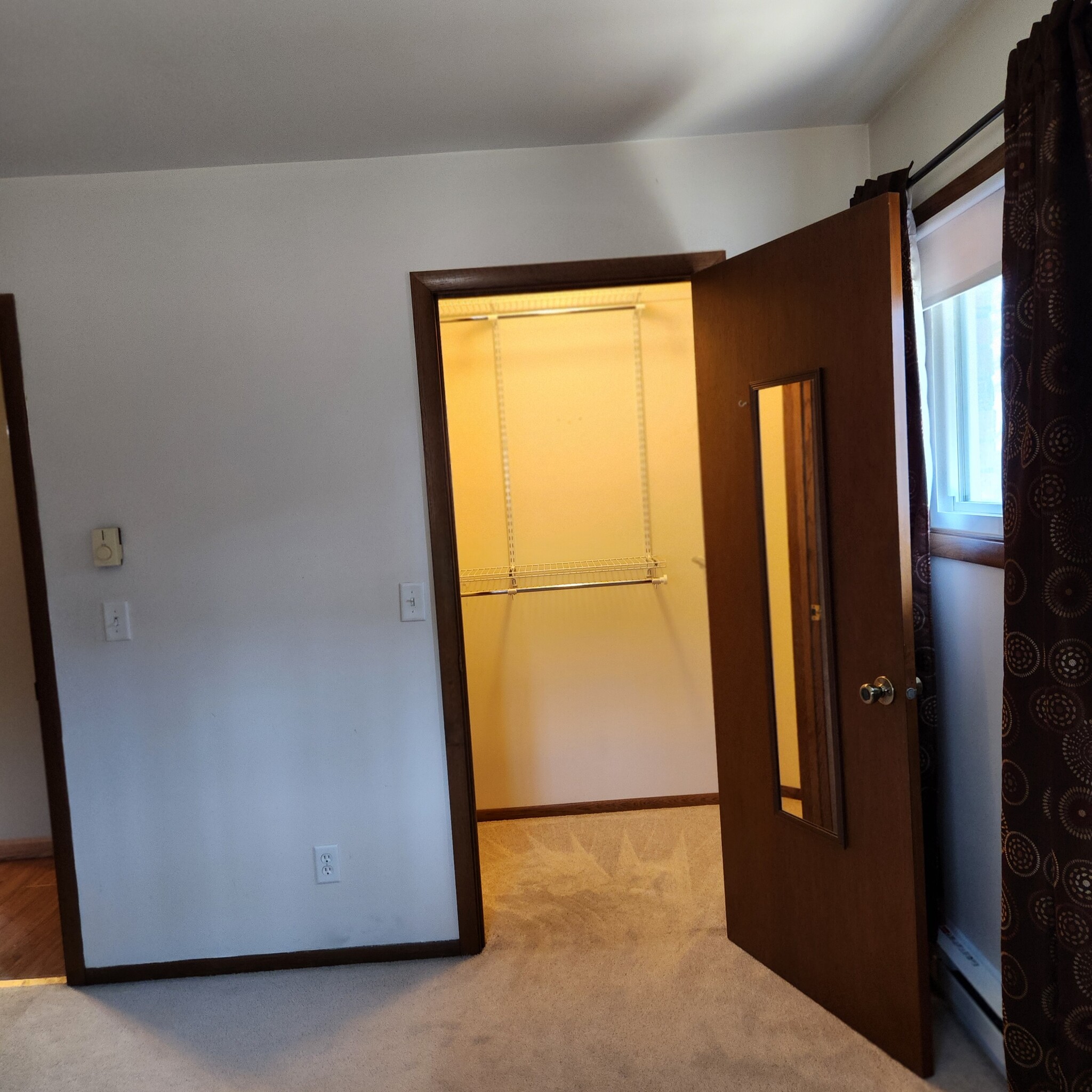 Bed room 2 - 524 Marshal Ct