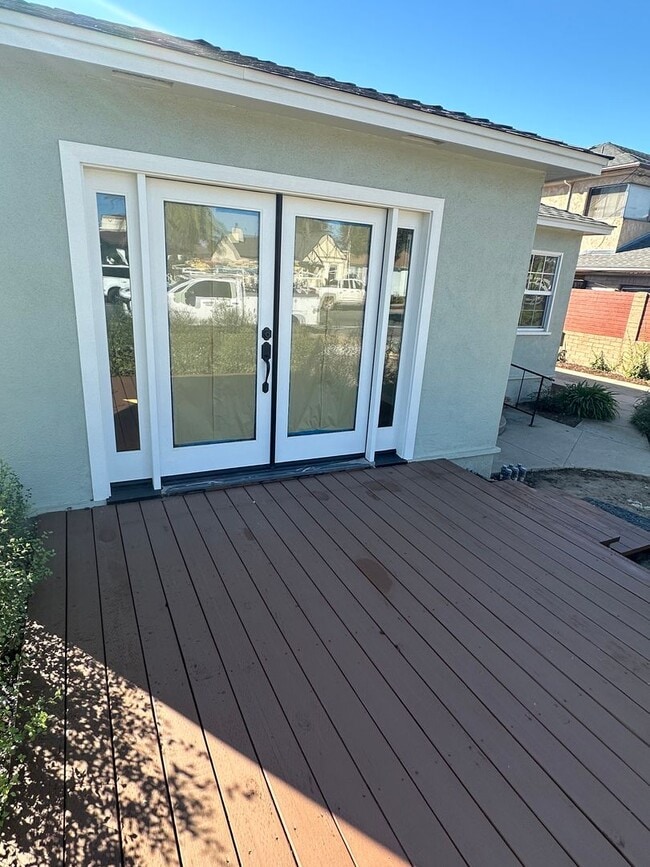 Building Photo - Cute NE 2 Bedroom, 1 Bath Home close to Hancock College