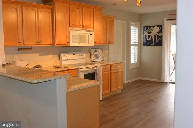 Building Photo - 33718 Chatham Way