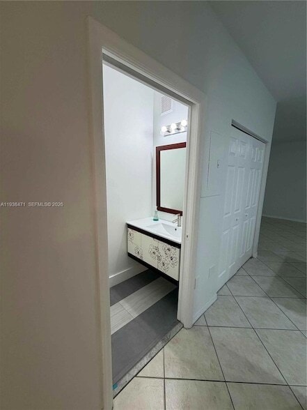 Building Photo - 5755 NW 115th Ct