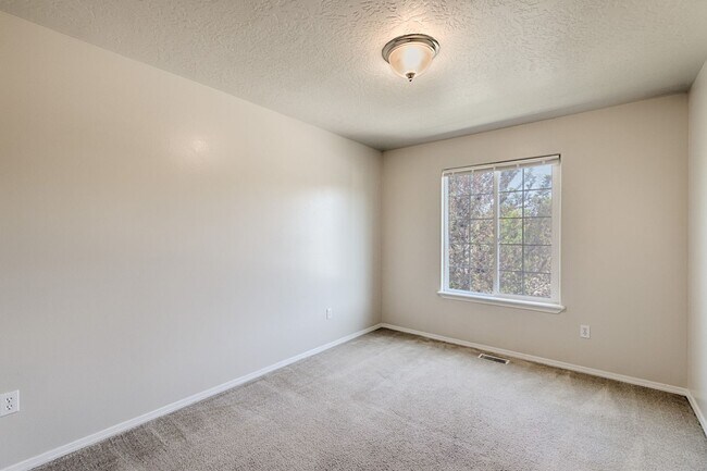 Building Photo - Beautiful Meridian home