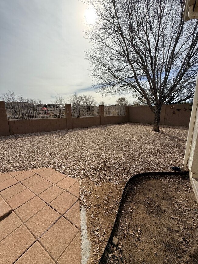 Building Photo - Four Bedroom Home in Granville!!!