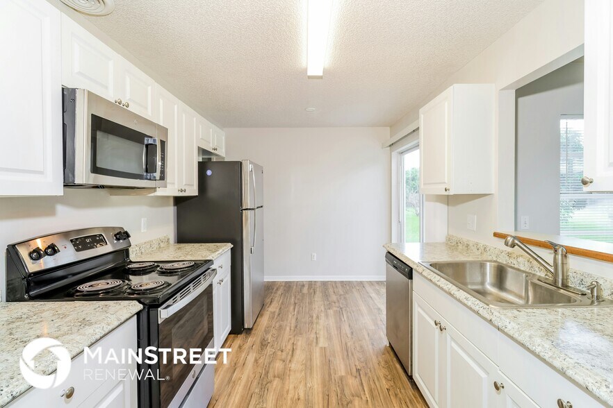 Building Photo - 822 7 Gables Cir SE