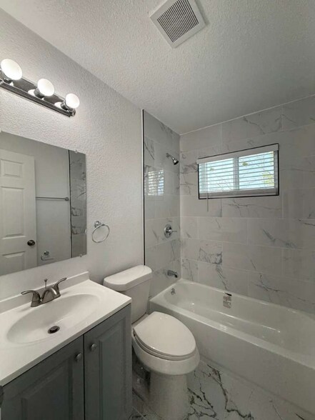 Building Photo - 8827 Slumber Ln